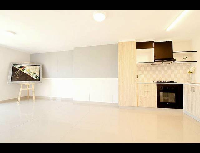 2 BEDROOM APARTMENT FOR SALE IN UMHLANGA RIDGE